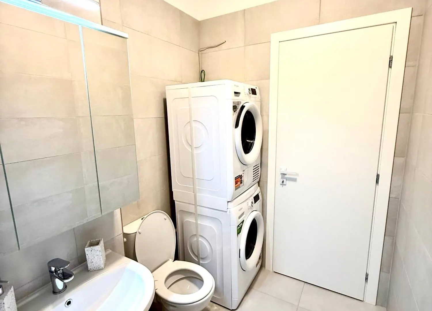 Rulu Studio Plaza Mall Bucharest 0*,
